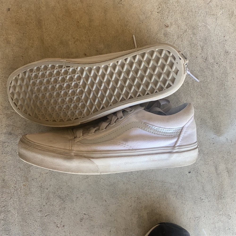 VANS - Picture 3 of 3